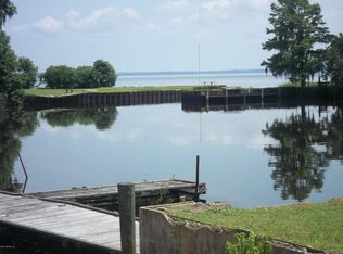 103 Trescot Ct E, East Palatka, FL 32131