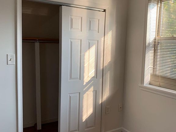 5th image of 1227 Johnston St