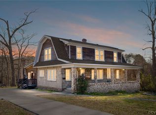 714 W Carolina Ave, Crewe, VA 23930