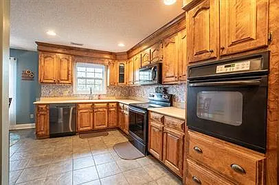 105 Elkhorn Trl — Photo 18