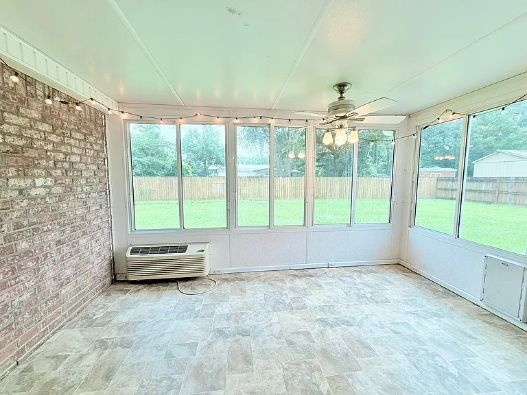 6183 Ashton Woods Cir — Photo 11