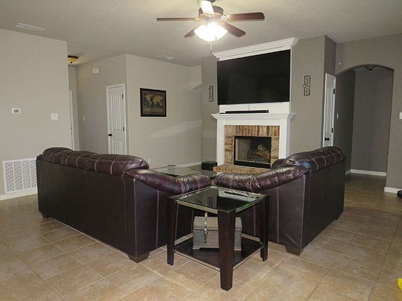 4th image of 9805 Kaitlyn Dr
