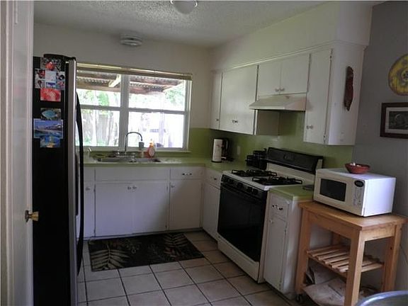 3rd image of 7004 Twisted Oaks Dr