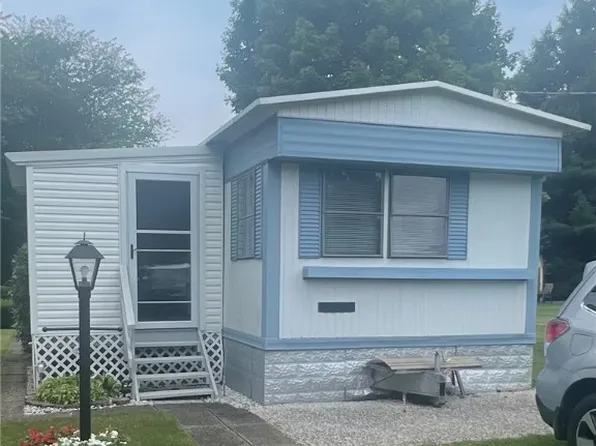 14593 Ridgecrest Dr, Linesville, PA 16424