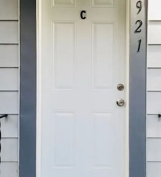 W Penfield St — Photo 19