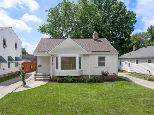 8111 Thornton Dr, Parma, OH 44129