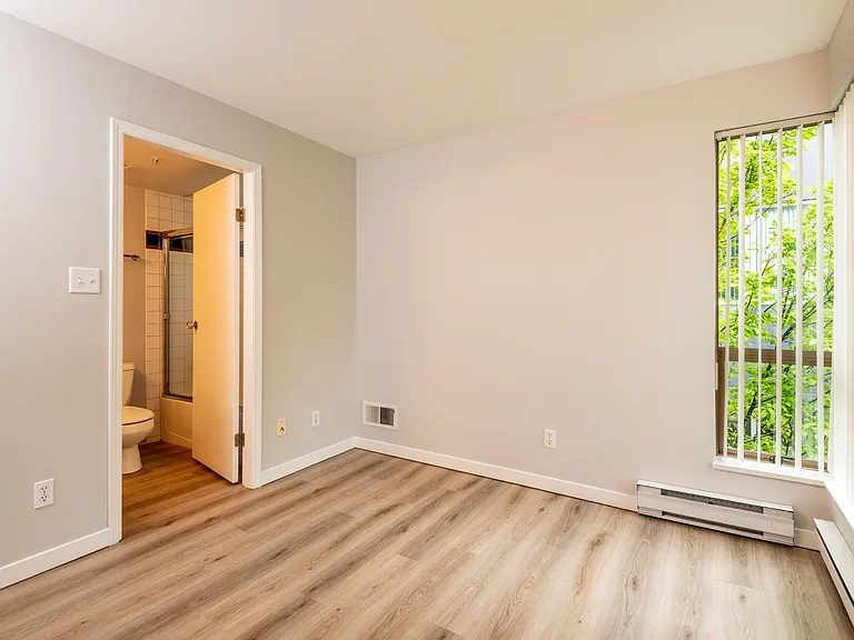 1850 W 8th Ave #205 — Photo 35