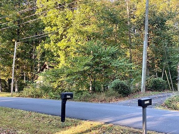 2nd image of N Lakeshore Dr