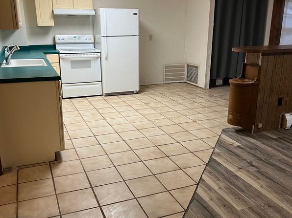 222 E Main St #7