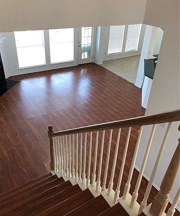 2nd image of 3636 Stockton Dr