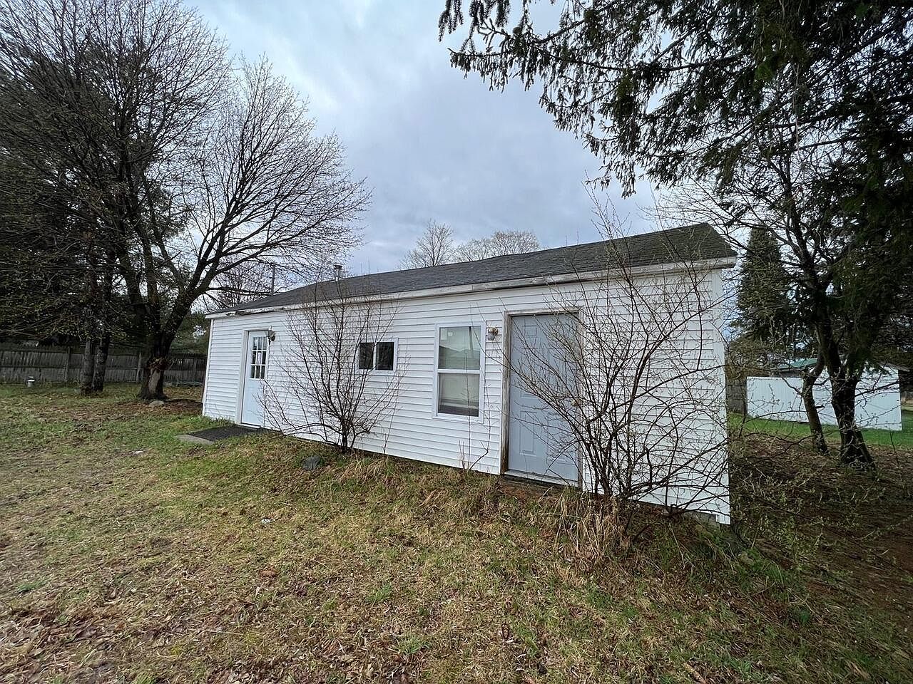 8970 N Central St, Lake City, MI 49651 Zillow