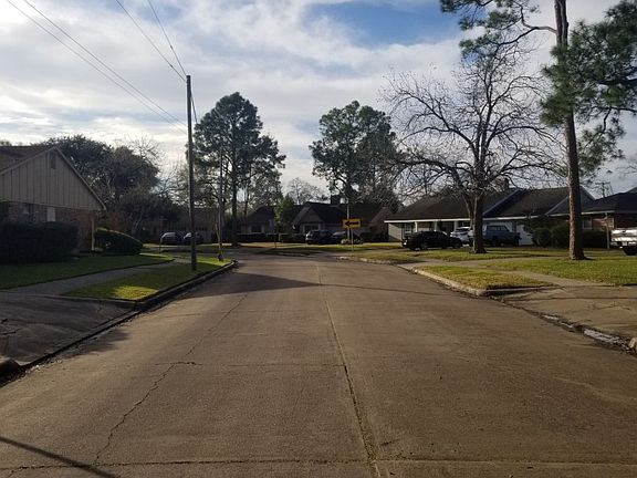 5th image of 11106 Braewick Dr