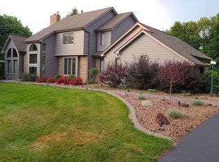 35 Sutton Point, Pittsford, NY 14534