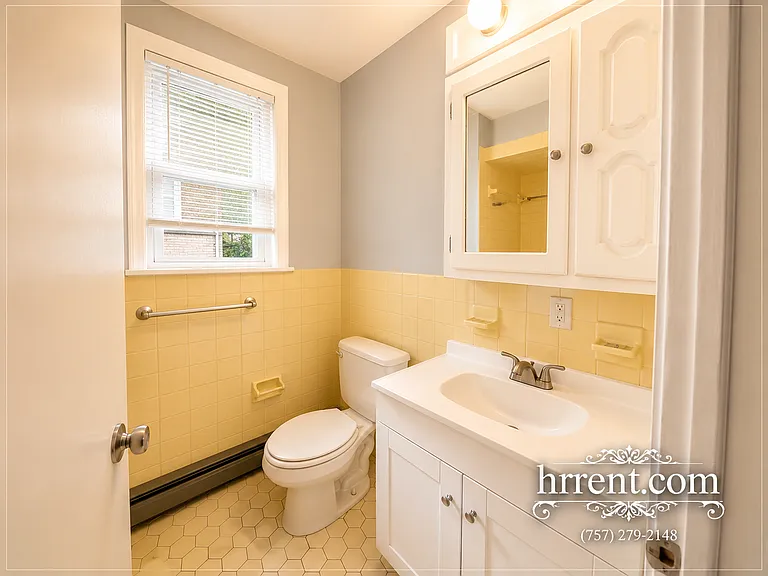 2808 Westminster Ave — Photo 6
