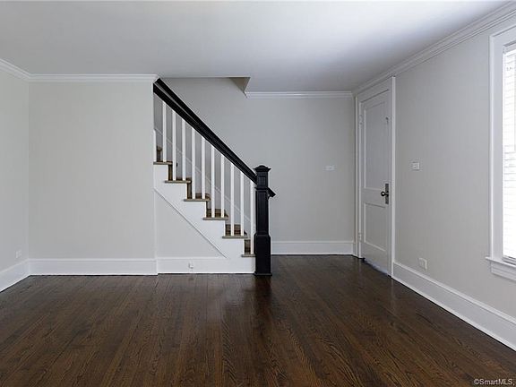 5th image of 62A Yale Ave