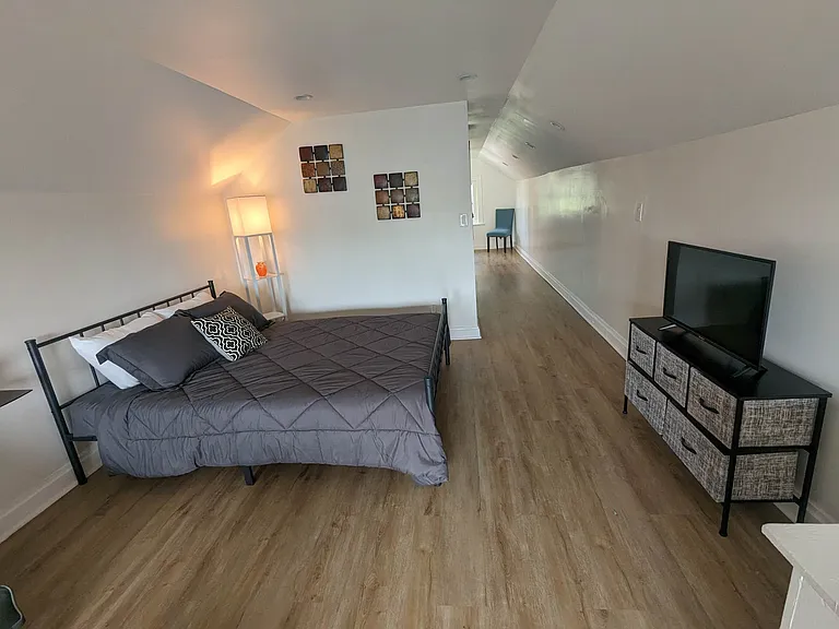 705 Bedford Ave #3 — Photo 11