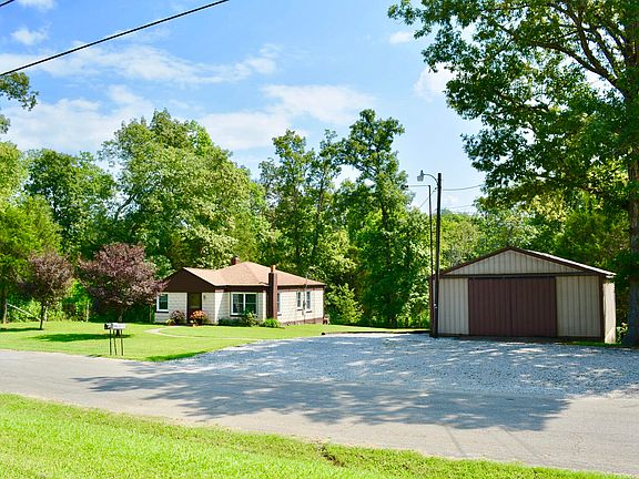 3rd image of 419 Old Us Highway 27