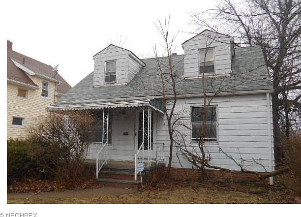 1st image of 13313 Lorenzo Ave