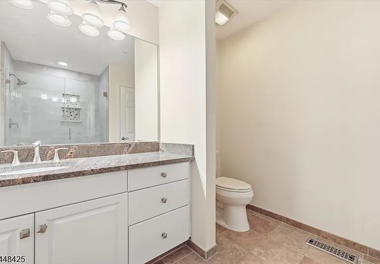 604 Knollwood Ct — Photo 30