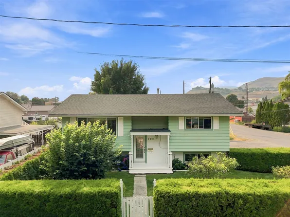 1291 Schubert Dr, Kamloops, BC V2B 2G8