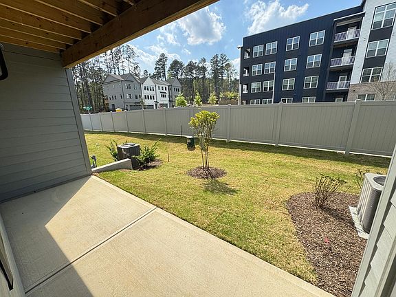 5th image of 4707 Cypress Tree Ln