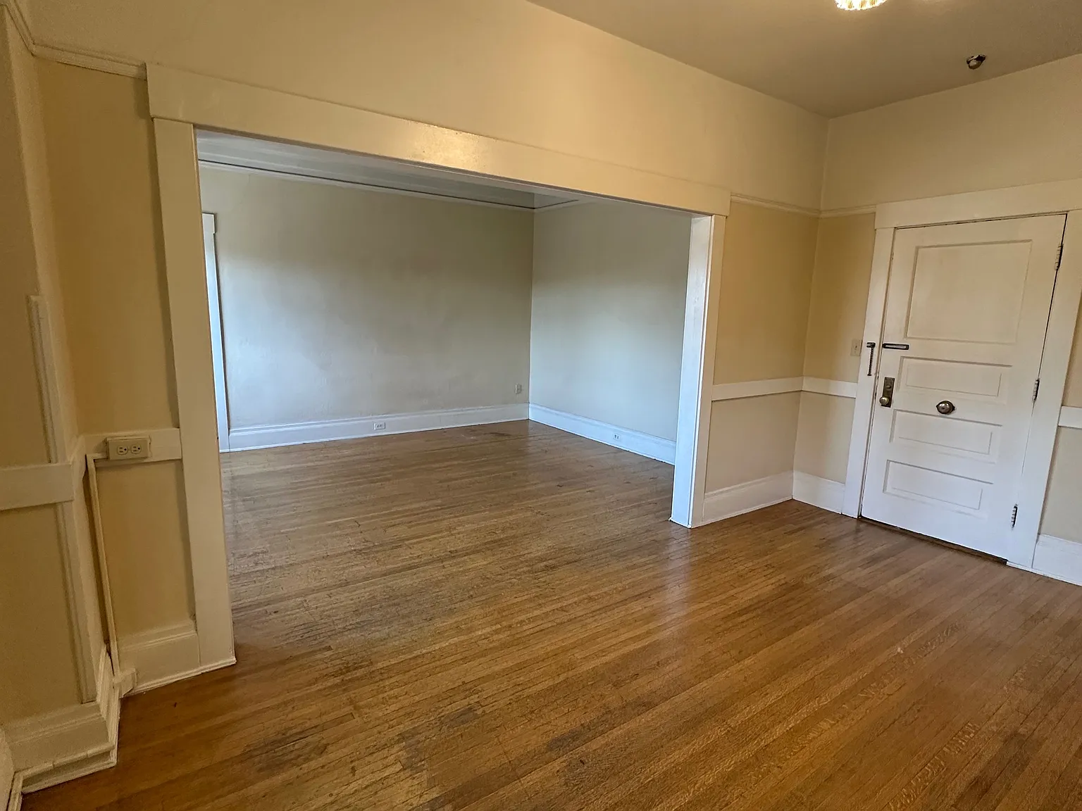 1 bed, 875 sqft, $1,100 — Photo 1