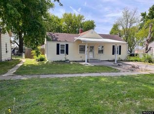 313 W Elm St, Cedar Bluffs, NE 68015