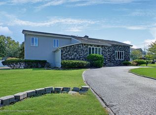 831 Gilmores Island Rd, Toms River, NJ 08753