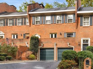 634 Jefferson Cir, Sandy Springs, GA