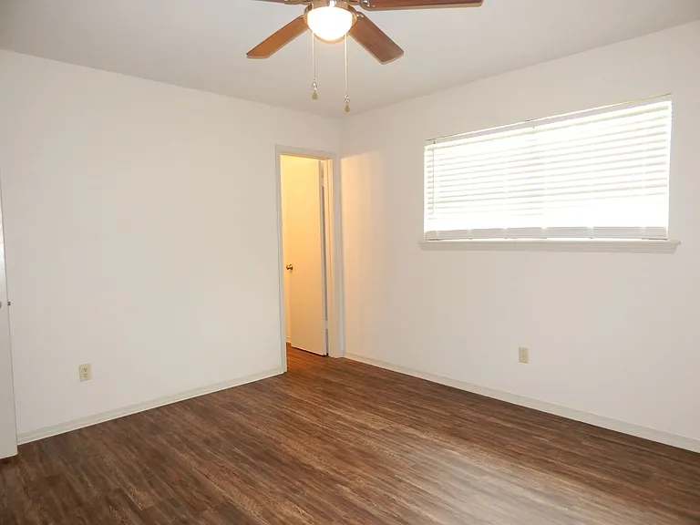 10074 Wooded Way — Photo 10