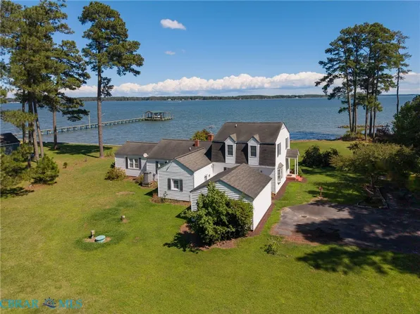 6557 Tappan Ln, Gloucester, VA 23061