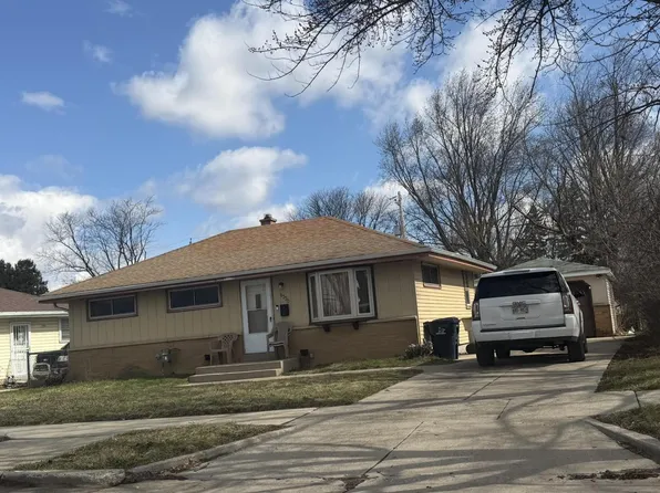6330 North JOYCE AVENUE, Milwaukee, WI 53225