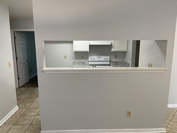 5th image of 2723 Pablo Ave