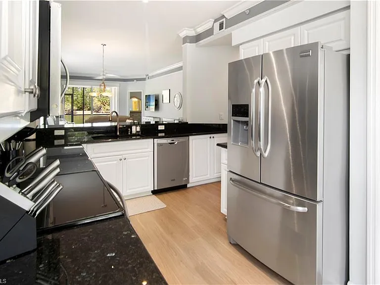 7515 Stoneybrook Dr #811 — Photo 13