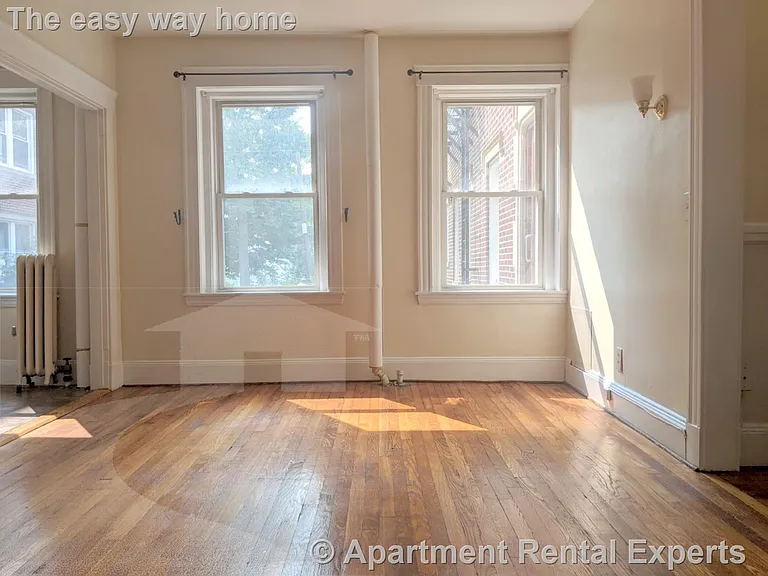 10 Agassiz St #7 — Photo 6