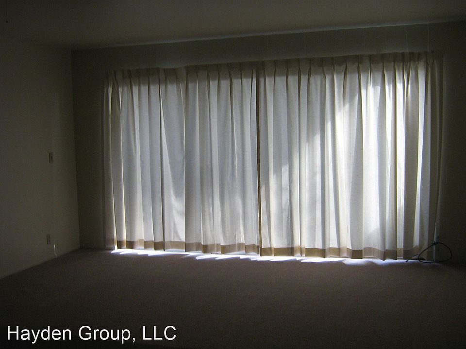 2nd image of 334 SE 4th Ave APT D