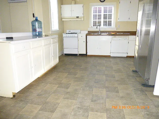 974 Orchard Ln — Photo 12