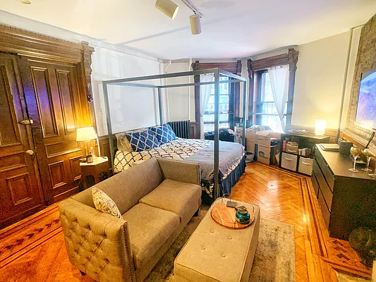 Rented by Highline Residential | media 24