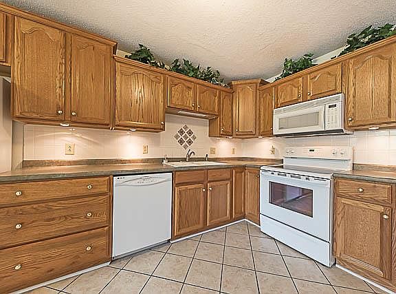4th image of 113 Edison Cir