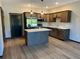 520 1st Ave #7, Chippewa Falls, WI 54729