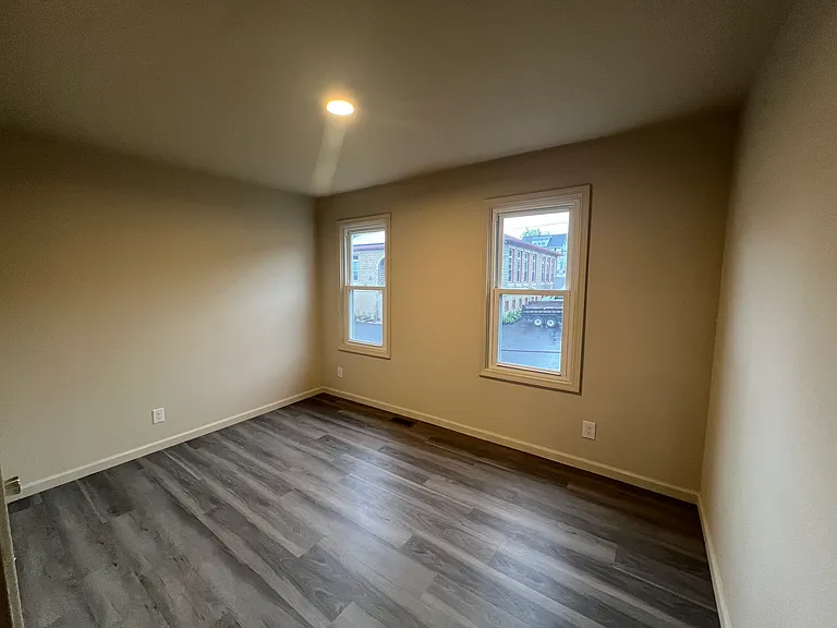 Bedroom, Upper Level