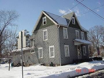 1st image of 160 Valley St