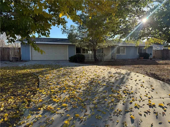 17747 Walnut St, Hesperia, CA 92345