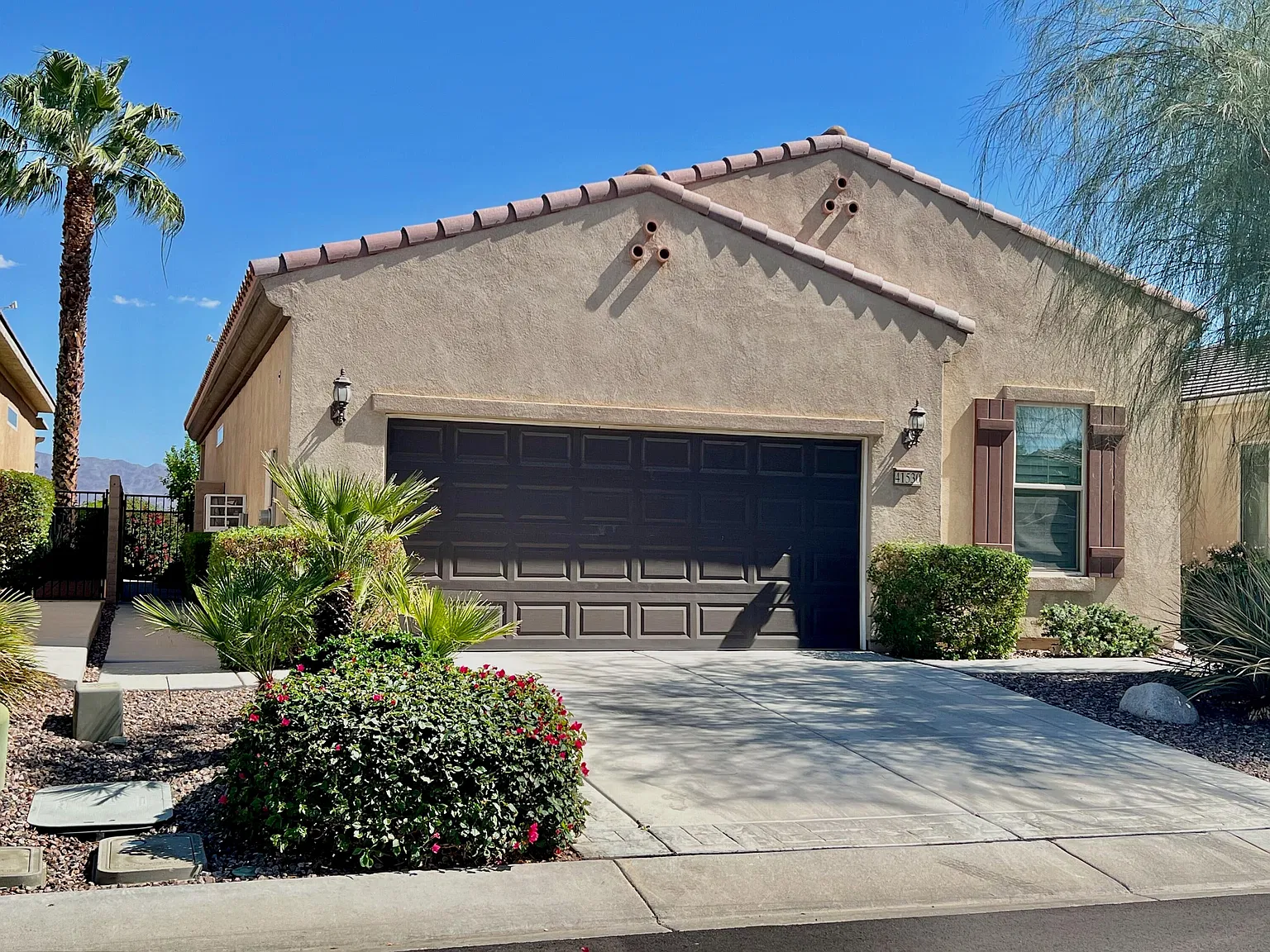 2 bed, 1450 sqft, $4,200 — Photo 1
