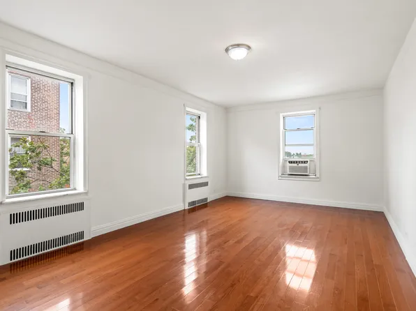 111-39 76th Road image 12 of 23