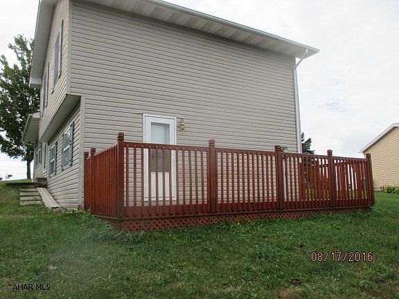 3rd image of 124 Joys Dr
