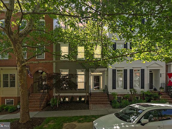 2nd image of 306 Hart Rd