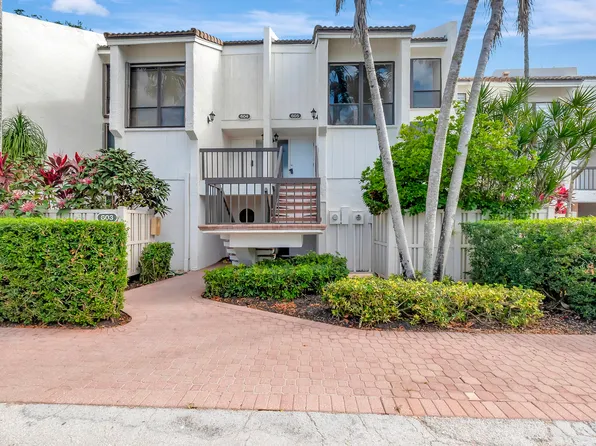 605 Bridgewood Drive, Boca Raton, FL 33434