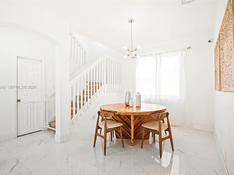 445 Conservation Dr — Photo 4