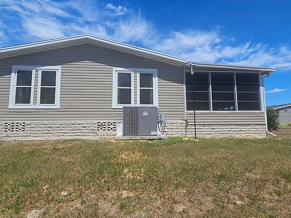 4th image of 2914 Harte Dr #166